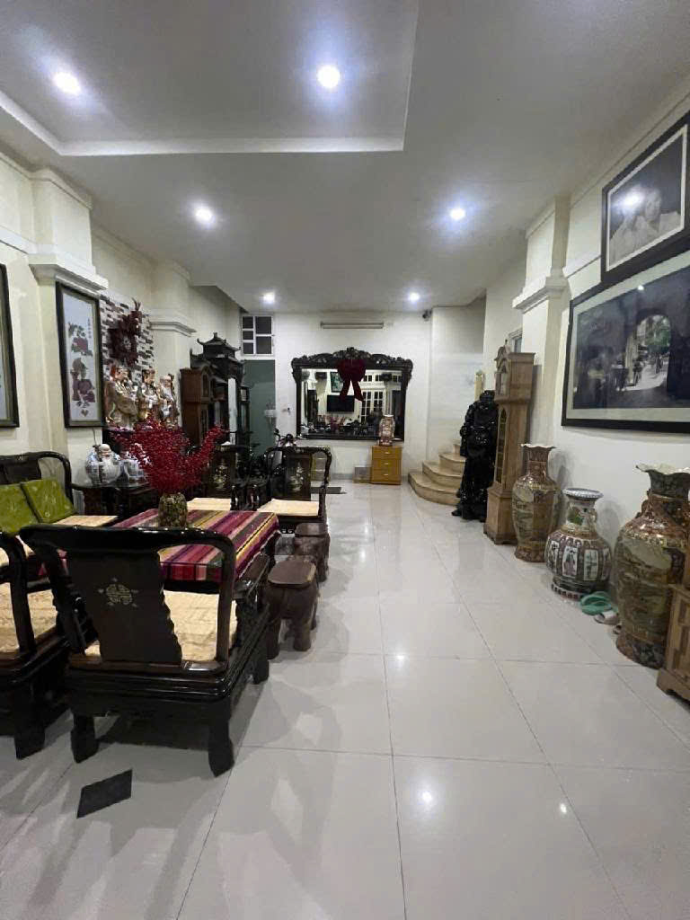 Bán nhà phố Văn Chương, oto, kinh doanh 68m2 giá 18,3 tỷ