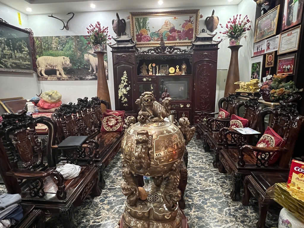 Bán nhà Hoàng Quốc Việt, mặt ngõ oto tránh, 6 tầng, 69m2, 19,5 tỷ