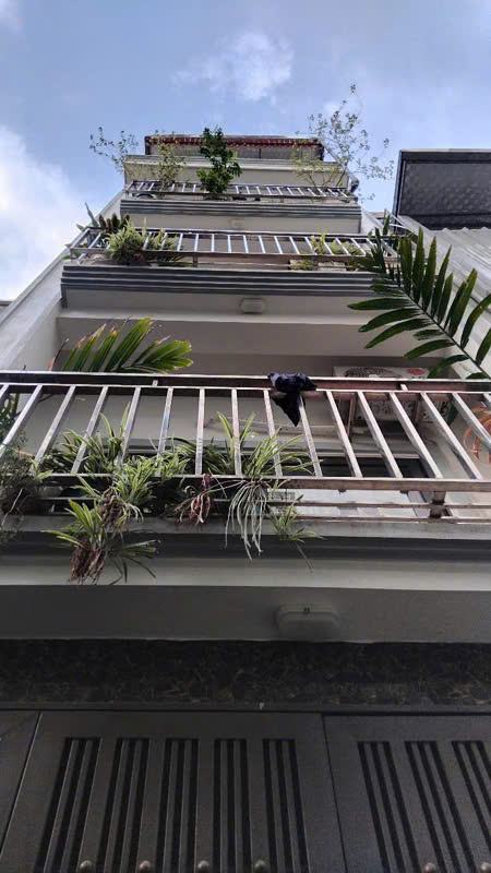 Bán nhà phố Văn Chương, oto, kinh doanh, 62m2, giá 15,2 tỷ