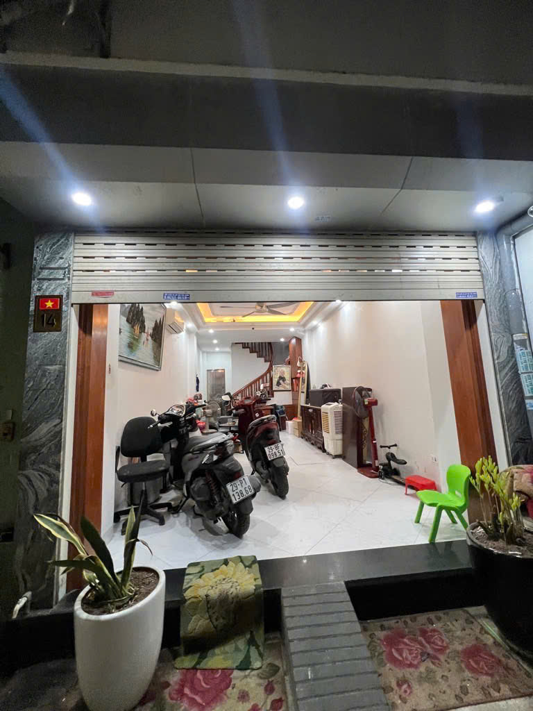 Bán nhà phân lô Pháo Đài Láng 63m², 6T TM, MT 4.4m, vỉa hè, 21 tỷ