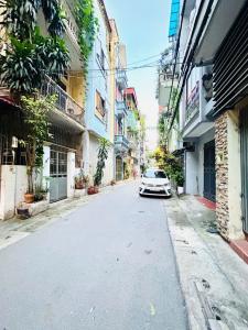 Bán nhà vị trí cực đẹp phố Tôn Đức Thắng, ngõ oto, 78m2, MT5,6m, 22 tỷ