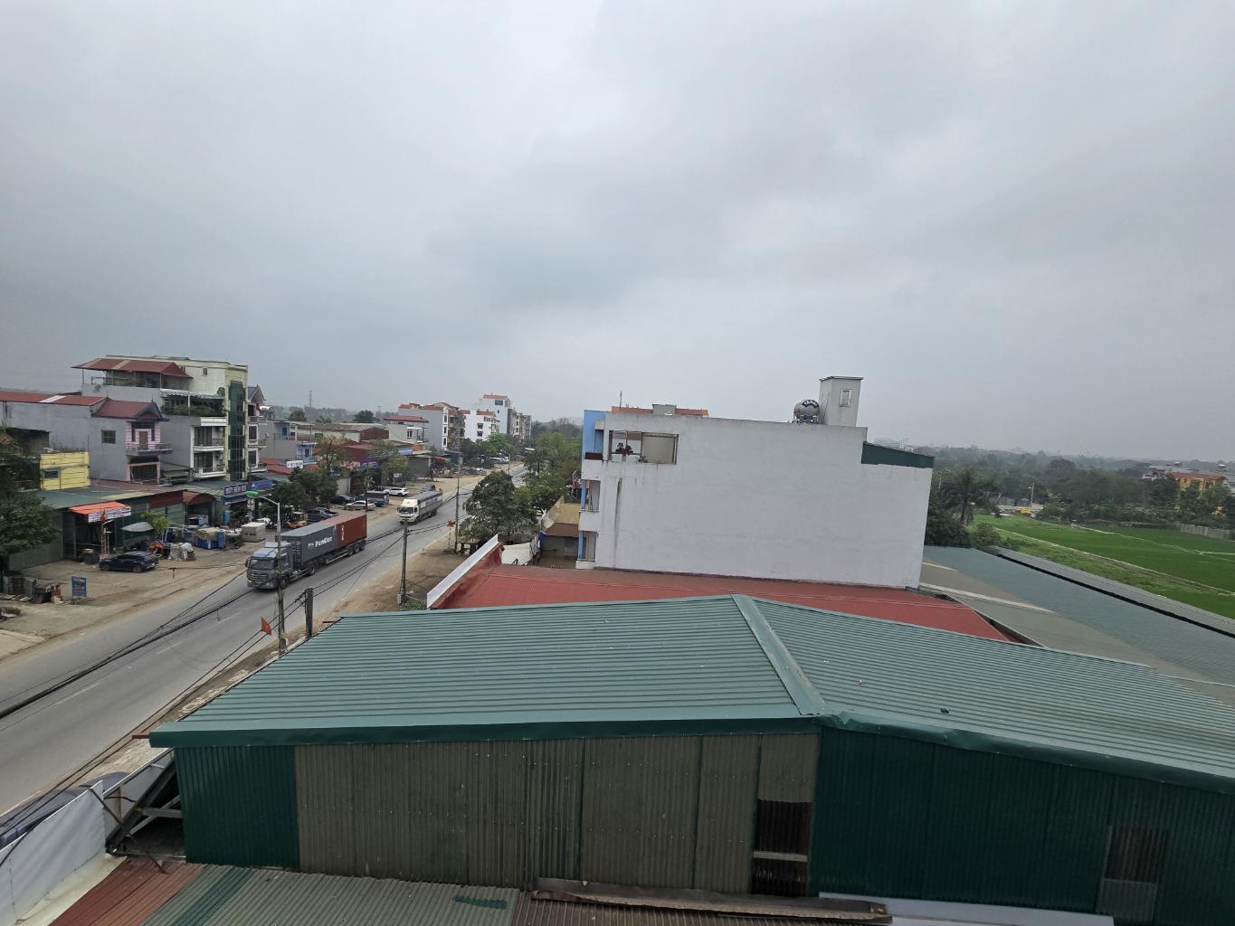 HÀNG HIẾM MẶT PHỐ QL3 ĐÔNG ANH