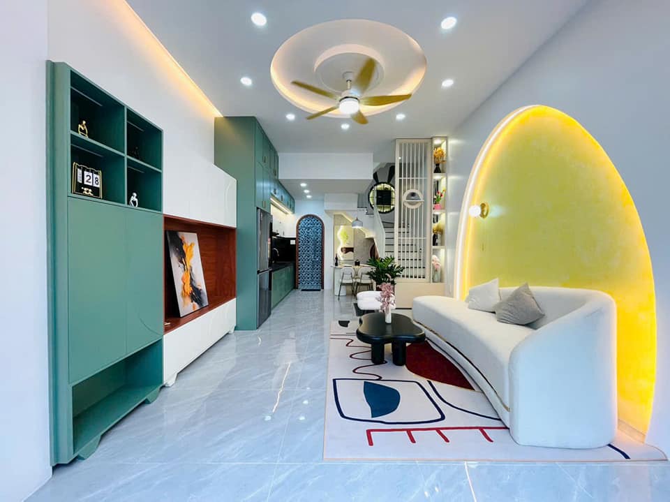 BÁN NHÀ Kim Mã Thượng, Lô góc, DT 48mx6 tầng, Giá 8.6 tỷ.