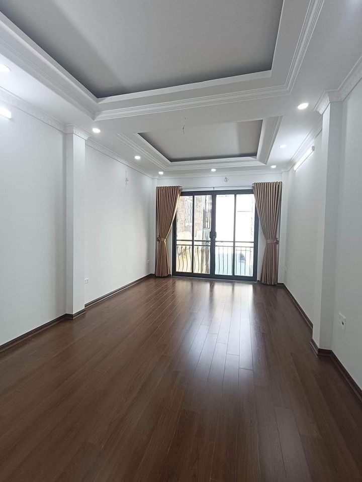 BÁN NHÀ đường AN Dương Vương, DT 45mx5 tầng, ô tô gần nhà, Chỉ 7.7 tỷ.