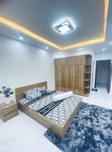 Nhà đẹp ở ngay Quang Tiến 35M x 5T, 5,75 tỷ, ngõ Ô TÔ tránh, Full nội thất