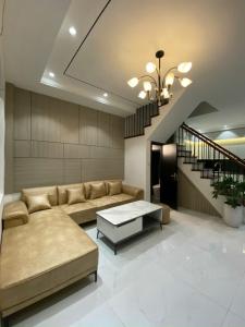 Hiếm, nhà đẹp Xuân Phương 48m x 5T MT4,2 Ô TÔ đỗ cửa, ngõ thông 7,8 tỷ