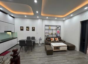 Bán nhà Cầu Cốc 38mx 5T ngõ thông Ô TÔ đỗ cửa ở sướng 5,95 tỷ 0855278658