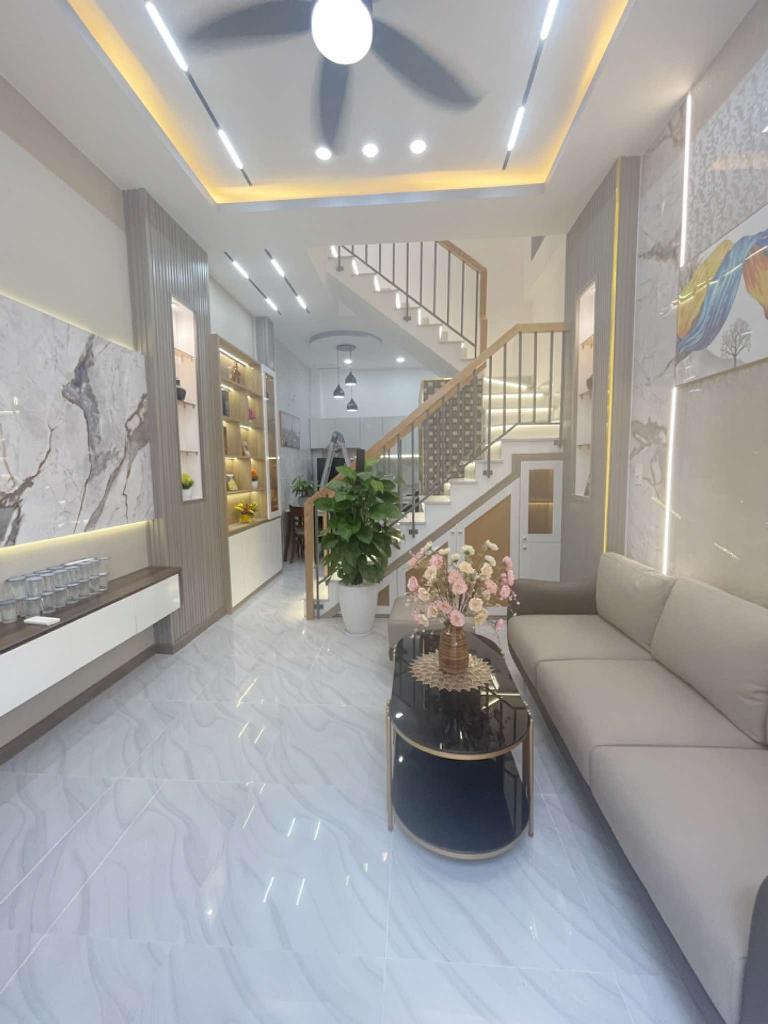 NHÀ ĐẸP - NỘI THẤT CAO CẤP - TIỆN ÍCH ĐẦY ĐỦ