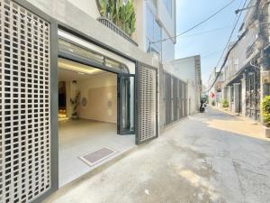 HXH-4 TẦNG- MỚI XÂY- QUA LOTTE VÀI PHÚT-SÁT CHỢ