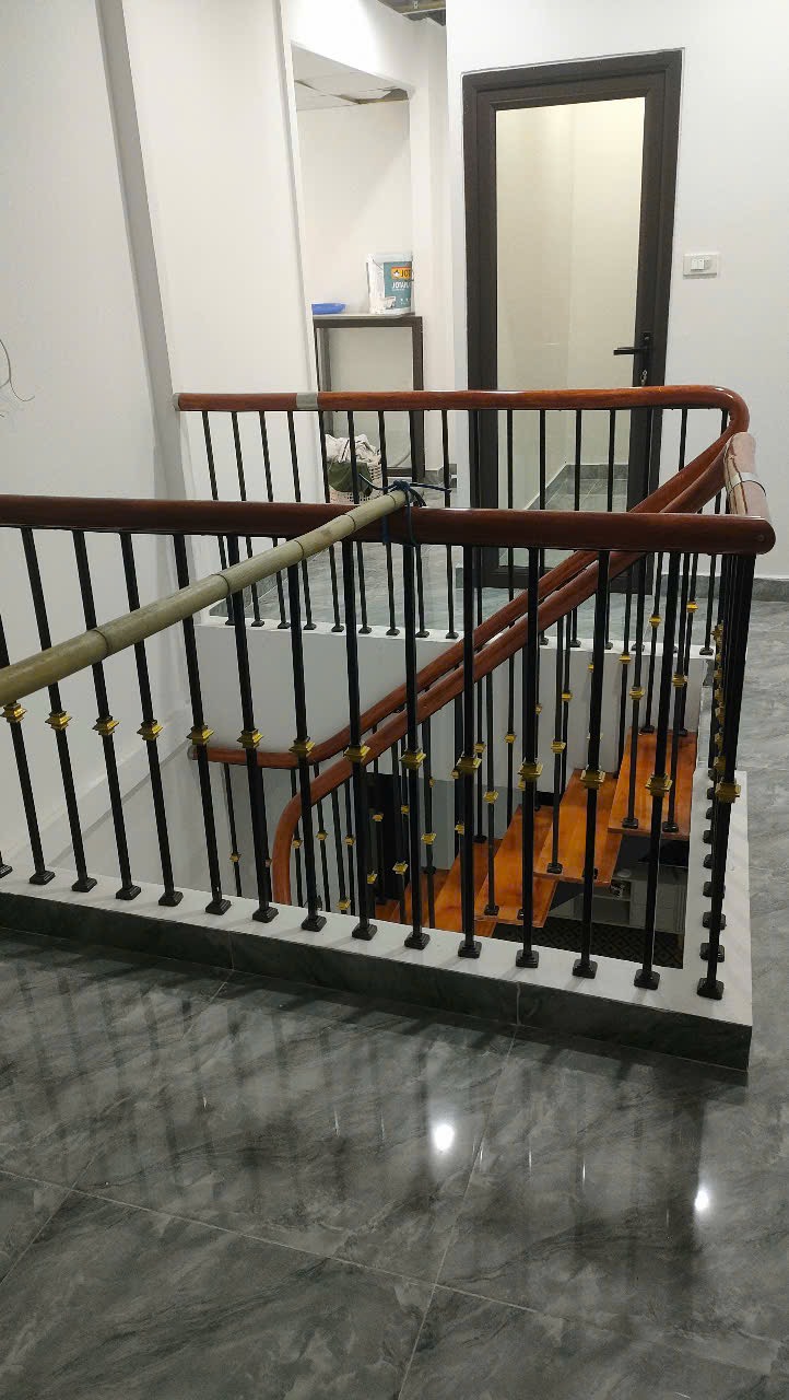 Chính chủ muốn bán nhà 50 m2 đường Âu Cơ Quận Tây Hồ Hà Nội  Nhà ngõ Ôtô