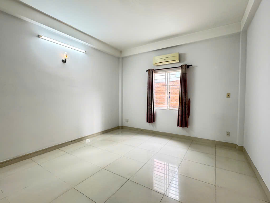 NHÀ ĐẸP GIÁ TỐT 84M2 10.2 TỶ HẺM 3 SẸC VŨ TÙNG, P2, BTHẠNH
