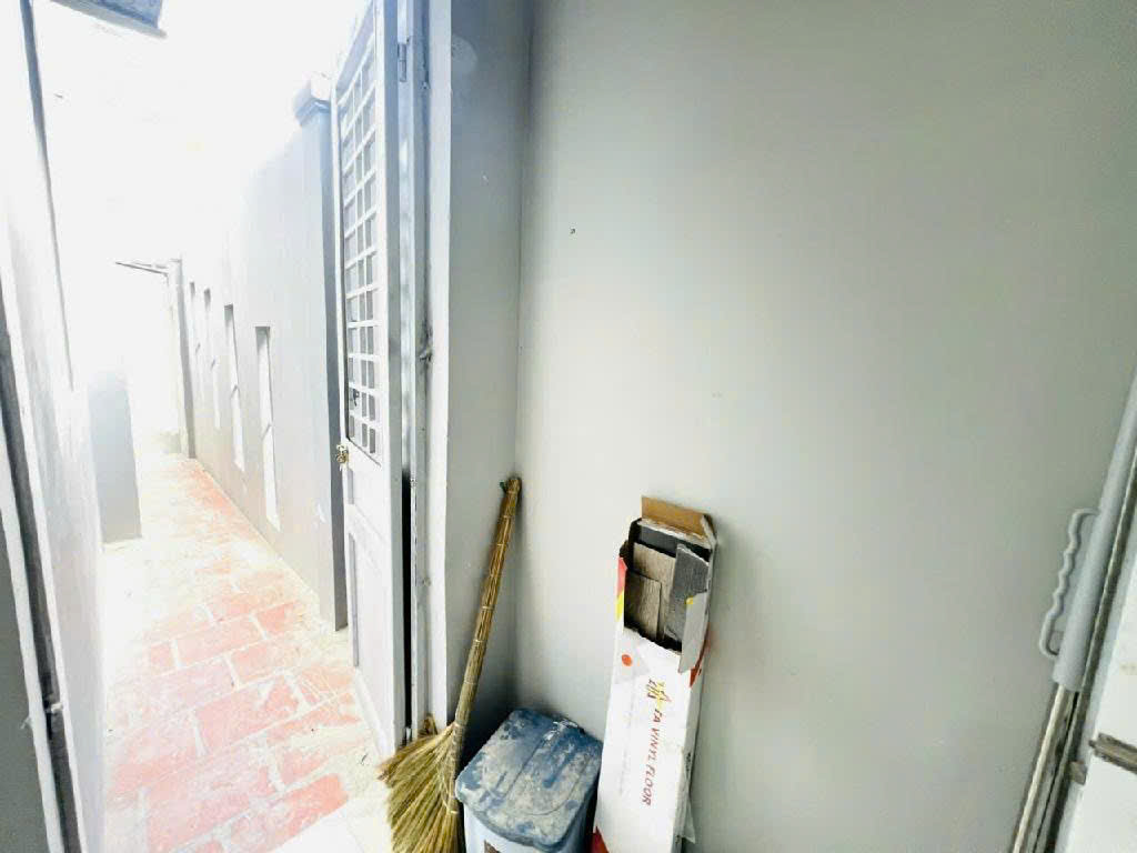 MẶT TIỀN LTK- CHỢ- LÔ GÓC KHÔNG LỘ GIỚI- HOÀN CÔNG ĐỦ