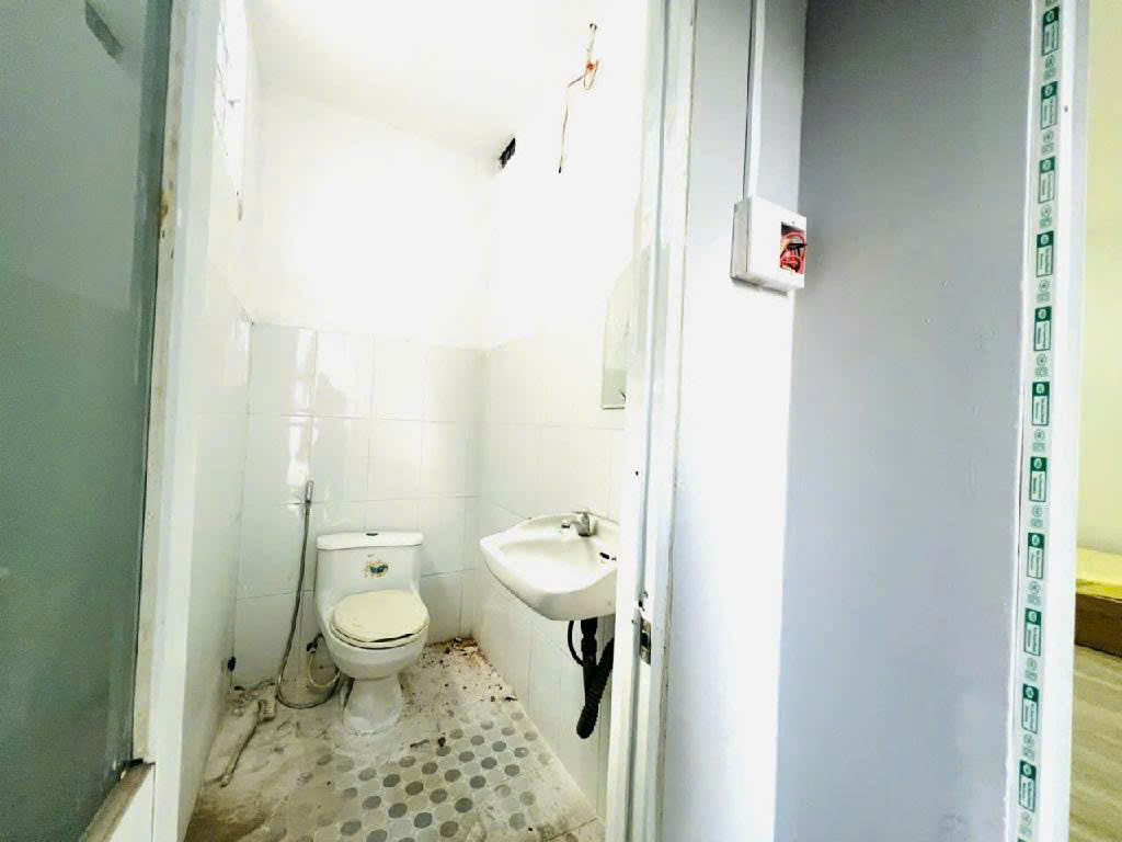 MẶT TIỀN LTK- CHỢ- LÔ GÓC KHÔNG LỘ GIỚI- HOÀN CÔNG ĐỦ