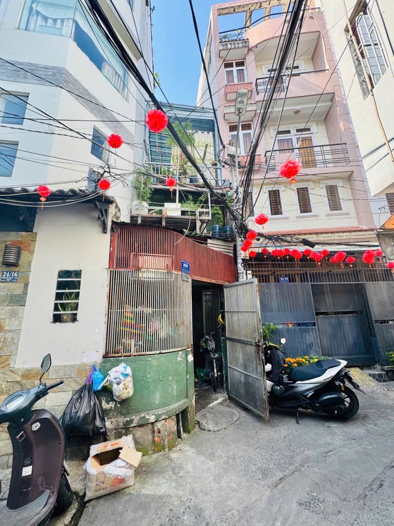 NHÀ HẺM PHAN XÍCH LONG 30M2- 5 TỶ