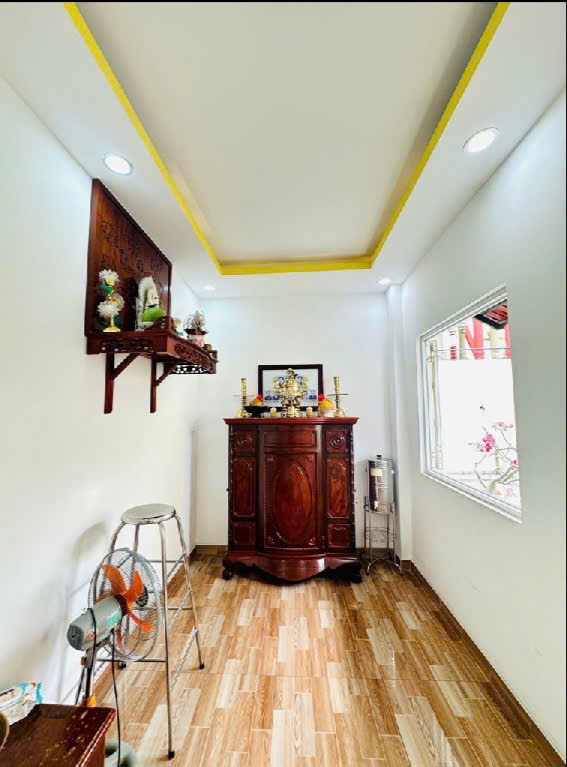 Siêu phẩm. Bán nhà Q. Phú Nhuận, đường Nguyễn Kiệm, P3, hẻm xe hơi, có thể ở ngay trước Tết. Giá chỉ 7,5 tỷ.