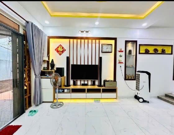 Siêu phẩm. Bán nhà Q. Phú Nhuận, đường Nguyễn Kiệm, P3, hẻm xe hơi, có thể ở ngay trước Tết. Giá chỉ 7,5 tỷ.