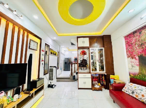 Siêu phẩm. Bán nhà Q. Phú Nhuận, đường Nguyễn Kiệm, P3, hẻm xe hơi, có thể ở ngay trước Tết. Giá chỉ 7,5 tỷ.