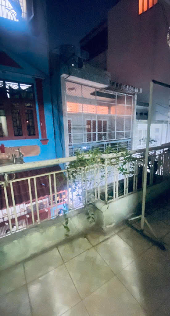 Cần bán gấp Nhà Thích Quảng Đức p4, Phú Nhuận, hẻm xe hơi. Giá chỉ còn 5,6 tỷ!