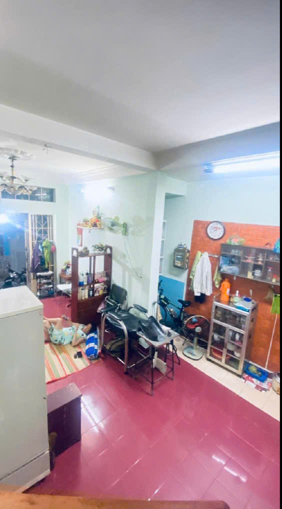 Cần bán gấp Nhà Thích Quảng Đức p4, Phú Nhuận, hẻm xe hơi. Giá chỉ còn 5,6 tỷ!