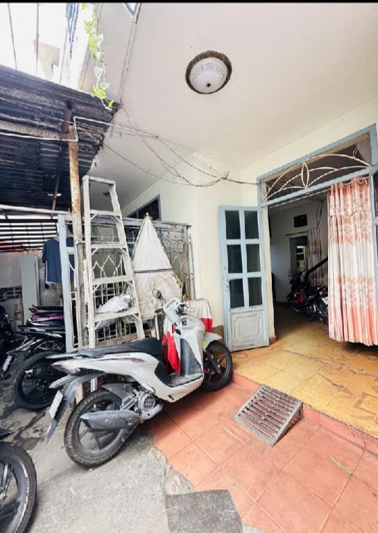 Cần bán nhà Mặt Tiền  Phan Văn Trị, P12 Bình Thạnh. Giá 20 tỷ