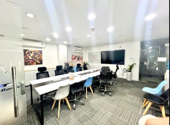 Cần bán tòa nhà VP  tại đường Nguyễn Kiệm, P9, Phú Nhuận. Giá 18 tỷ