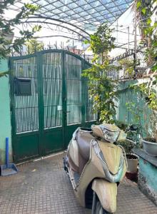 Bán nhà Bình Thạnh. Hẻm xe hơi quay đầu, đường Bùi Đình Túy, P12, giá chỉ 130tr/m2.