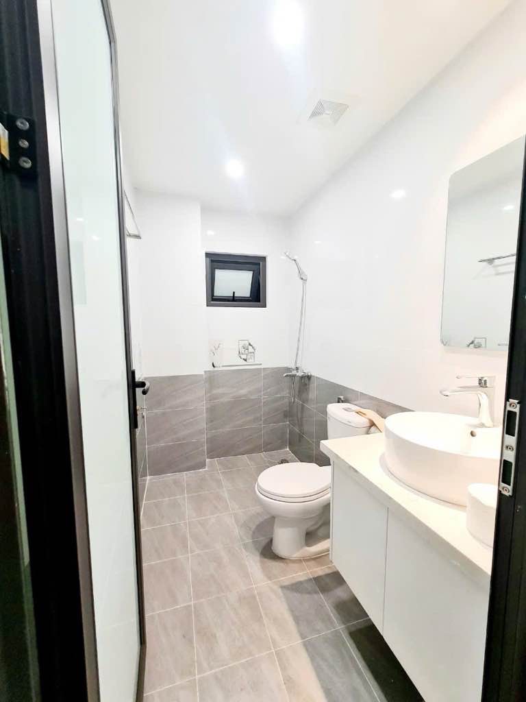 Bán Nhà Kim Mã 33m² 5 Tầng Nhỉnh 6 tỷ Ở NGAY ĐÓN TẾT