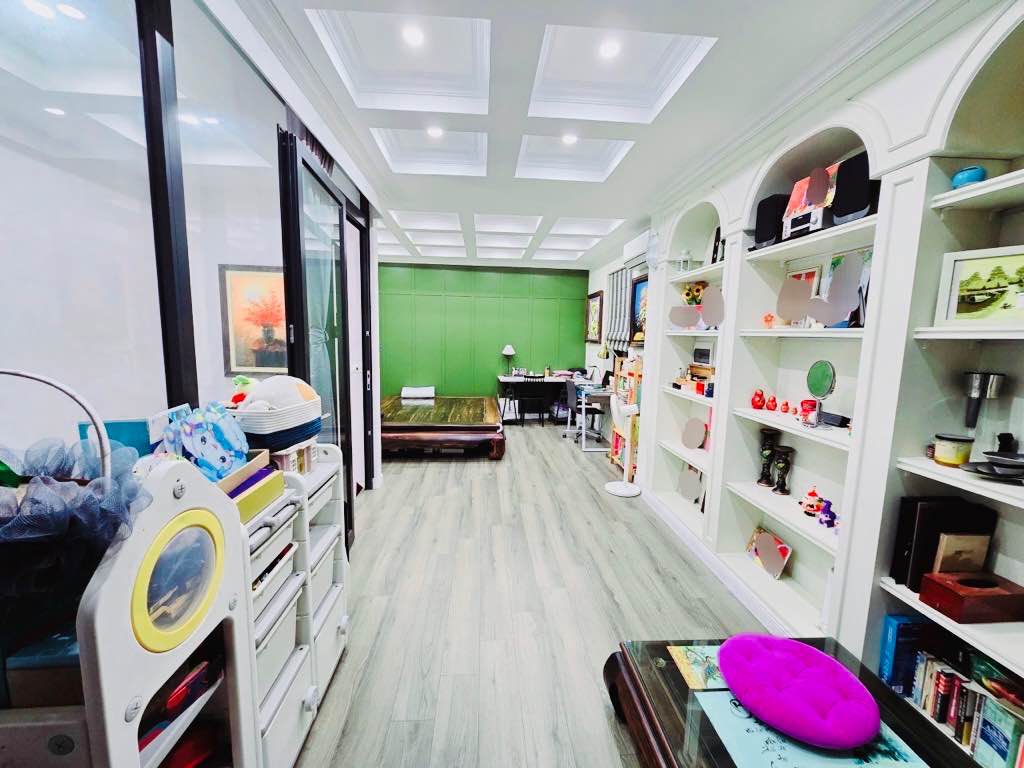 Bán Nhà Cầu Giấy 70m2 6 tầng MT 5m 22.x tỷ - Nội Thất Sang Trọng