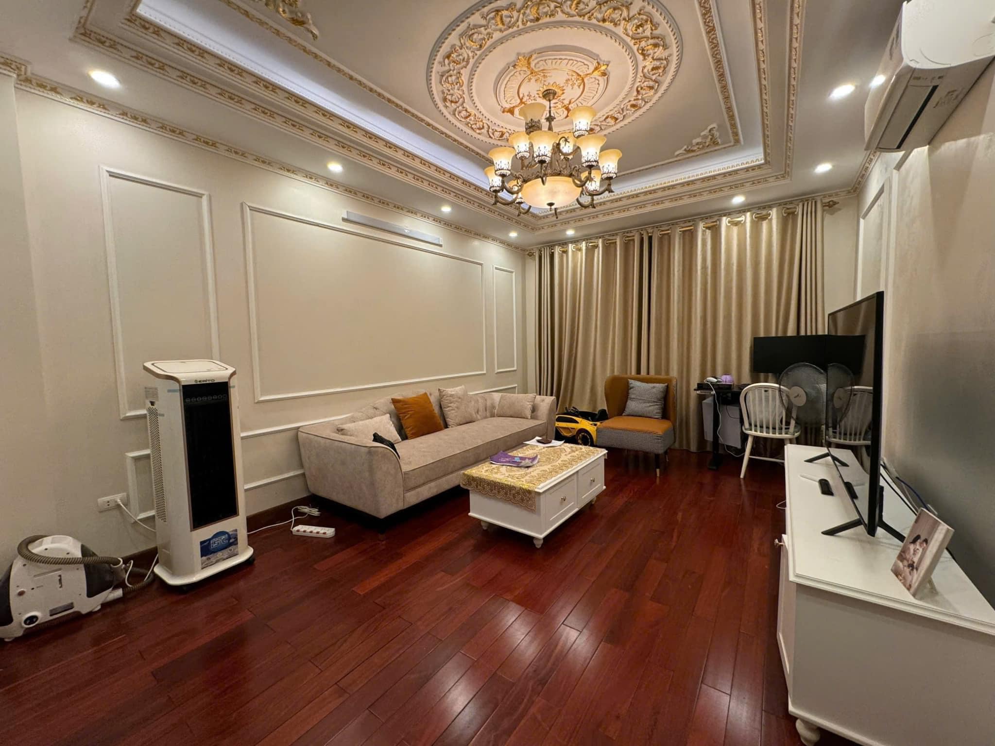 BÁN NHÀ NGÕ 135 ĐỘI CẤN 68m2 5 TẦNG - MẶT TIỀN 4,8M 14 tỷ - Đất Vượng Khí - 10M Ô TÔ ĐỖ - Vài Bước Ra Hồ Đầm Tròn - Hồ Ngọc Hà