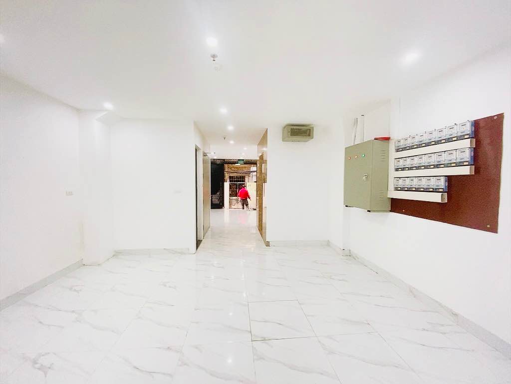 CĂN HỘ DỊCH VỤ - DOANH THU 1,2 TỶ- PHỐ HOÀNG CẦU 65M2 - 7 TẦNG - THANG MÁY - 5.5M MẶT TIỀN - 24,6 TỶ 
