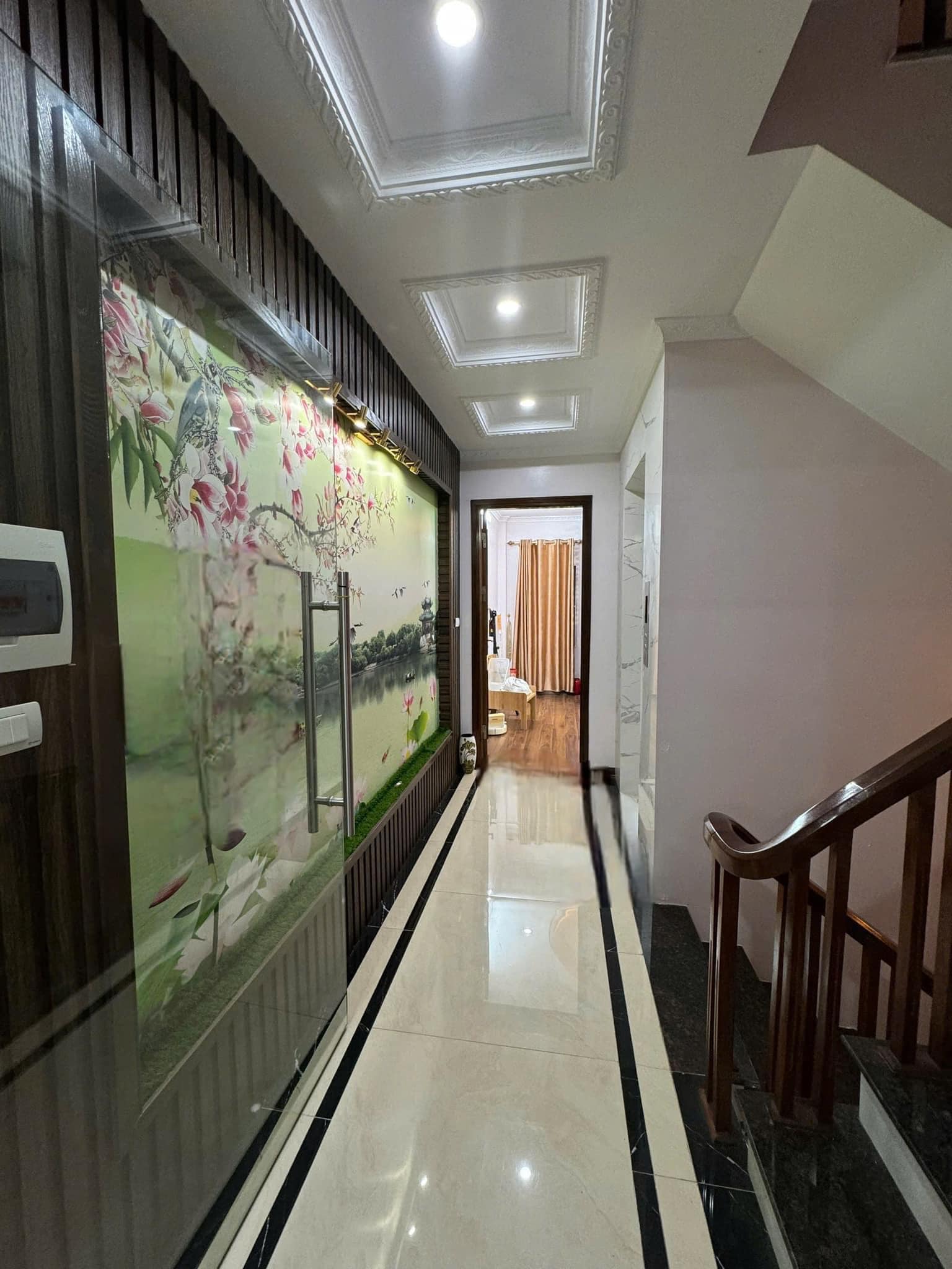 BÁN NHANH NHÀ Hoàng Hoa Thám 45M² 5 TẦNG - MẶT TIỀN 5.2m - 12 tỷ 2 - LÔ GÓC - NGÕ THÔNG
