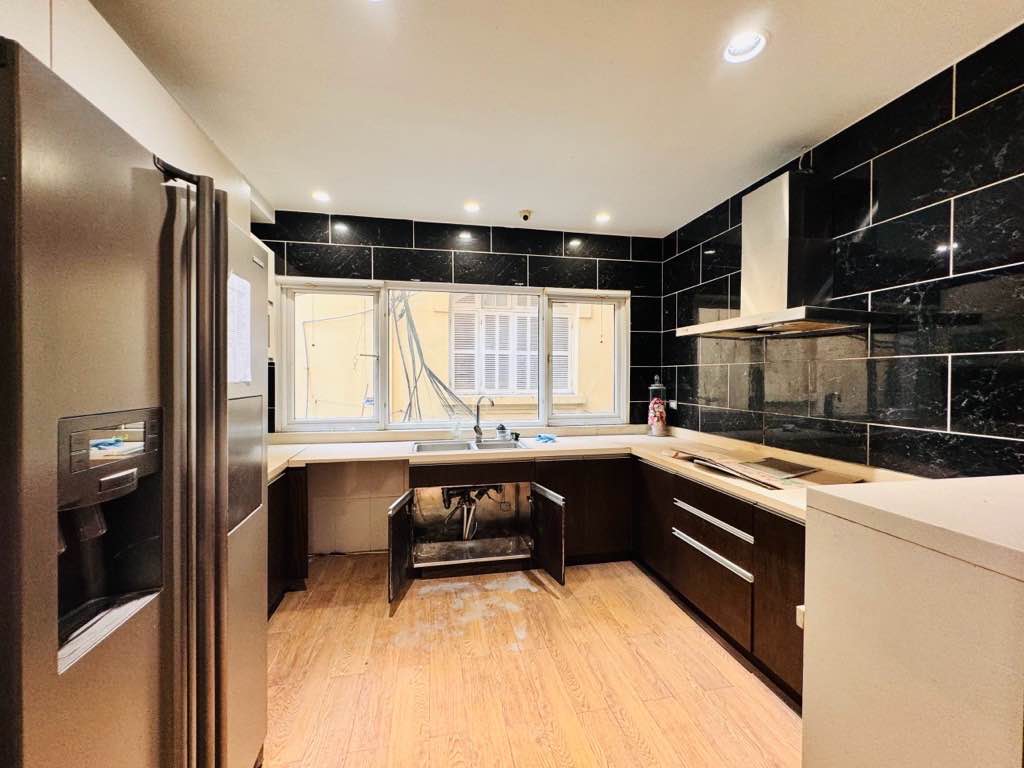  HIẾM!!! BÁN NHÀ CAO BÁ QUÁT 42M2 - 6 TẦNG - MẶT TIỀN 4.5M - 15 TỶ - VỊ TRÍ ĐẸP - 3 BƯỚC RA PHỐ - 2 MẶT THOÁNG