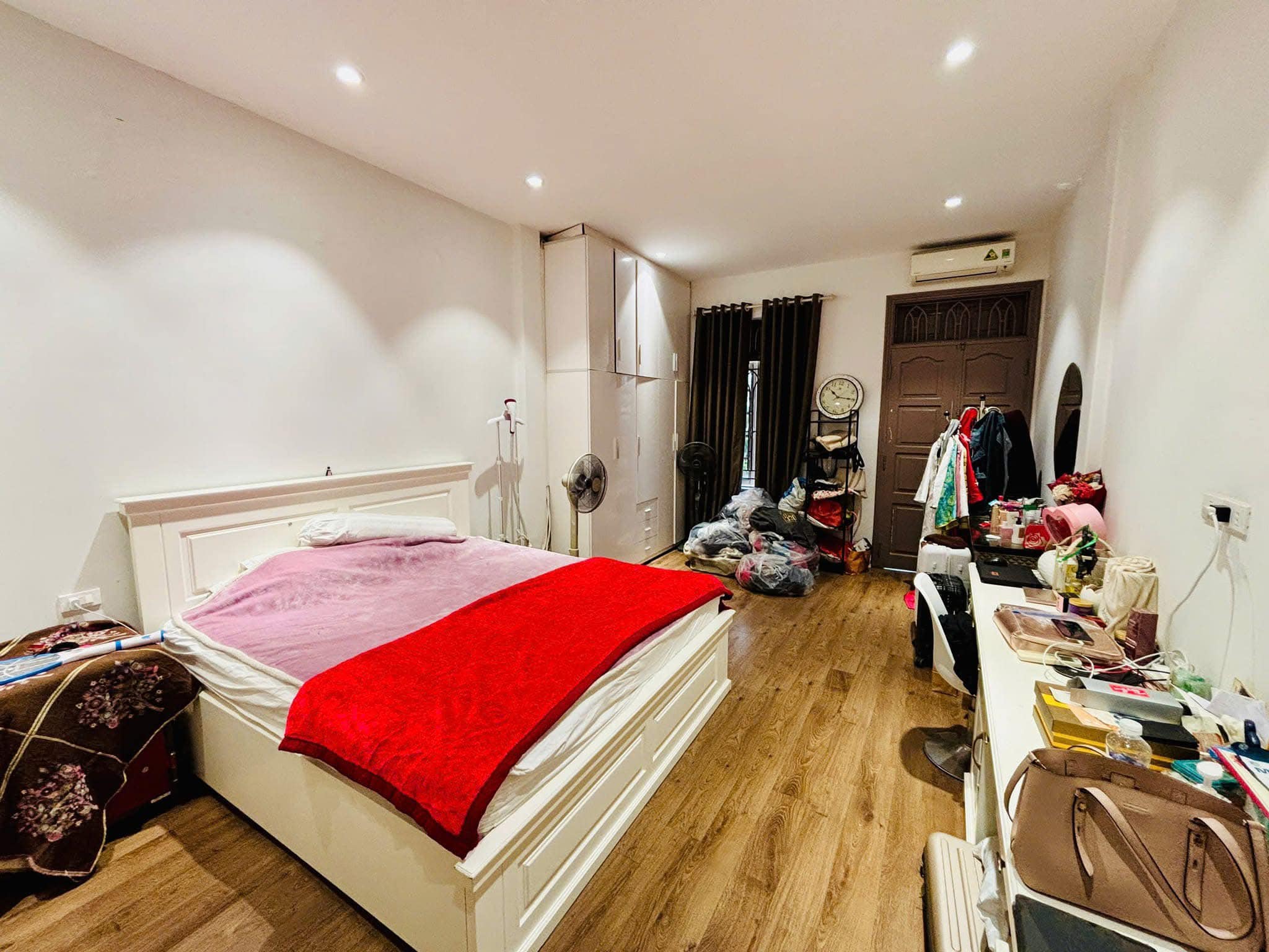 DUY NHẤT - CỰC HIẾM!!! BÁN NHÀ NGUYÊN HỒNG 60M2 - 6 TẦNG - MẶT TIỀN 5M - 33 TỶ KINH DOANH SPA -CAFE
