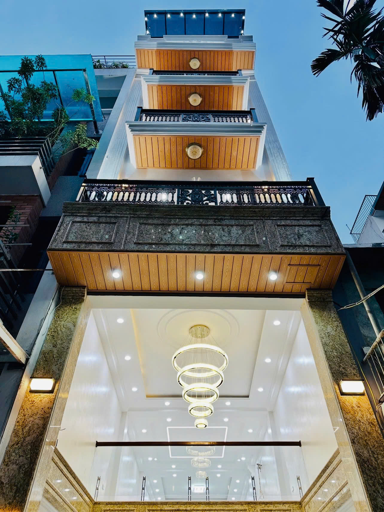 DUY NHẤT - CỰC HIẾM!!! BÁN NHÀ NGUYÊN HỒNG 60M2 - 6 TẦNG - MẶT TIỀN 5M - 33 TỶ KINH DOANH SPA -CAFE