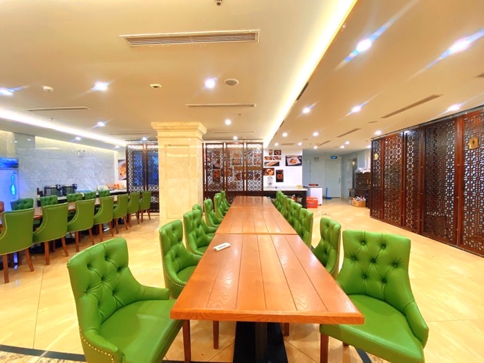 CHỈ DUY NHẤT!! BÁN KHÁCH SẠN 5* PHỐ TRUNG HÒA - 520M2 - 10 TẦNG THANG MÁY - MẶT TIỀN 15M - 320 TỶ - DOANH THU 1 TỶ - NỘI THẤT ĐẲNG CẤP