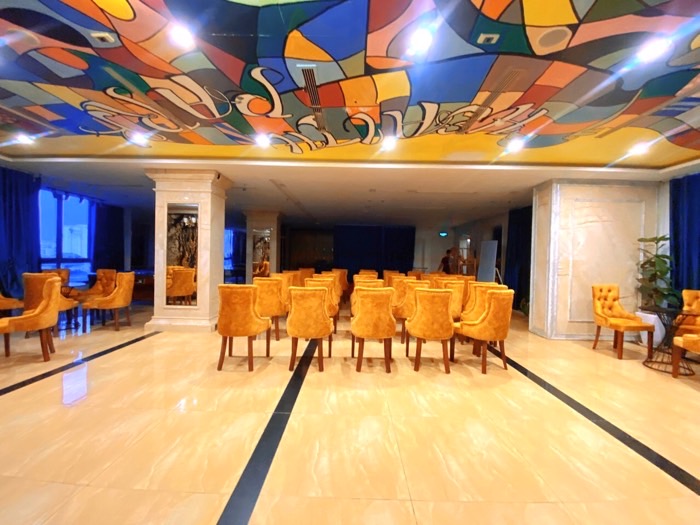 CHỈ DUY NHẤT!! BÁN KHÁCH SẠN 5* PHỐ TRUNG HÒA - 520M2 - 10 TẦNG THANG MÁY - MẶT TIỀN 15M - 320 TỶ - DOANH THU 1 TỶ - NỘI THẤT ĐẲNG CẤP