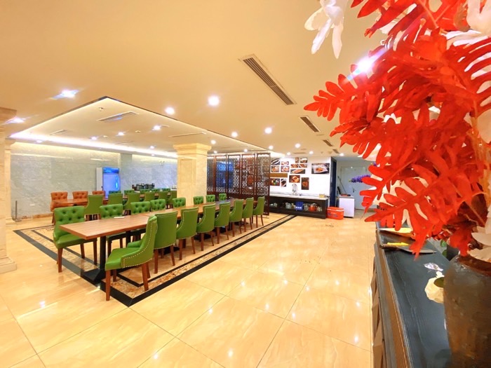 CHỈ DUY NHẤT!! BÁN KHÁCH SẠN 5* PHỐ TRUNG HÒA - 520M2 - 10 TẦNG THANG MÁY - MẶT TIỀN 15M - 320 TỶ - DOANH THU 1 TỶ - NỘI THẤT ĐẲNG CẤP