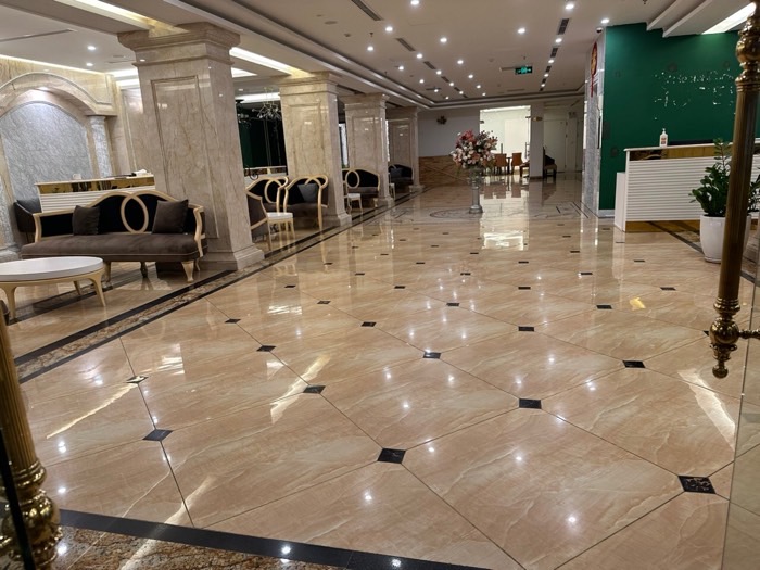 CHỈ DUY NHẤT!! BÁN KHÁCH SẠN 5* PHỐ TRUNG HÒA - 520M2 - 10 TẦNG THANG MÁY - MẶT TIỀN 15M - 320 TỶ - DOANH THU 1 TỶ - NỘI THẤT ĐẲNG CẤP