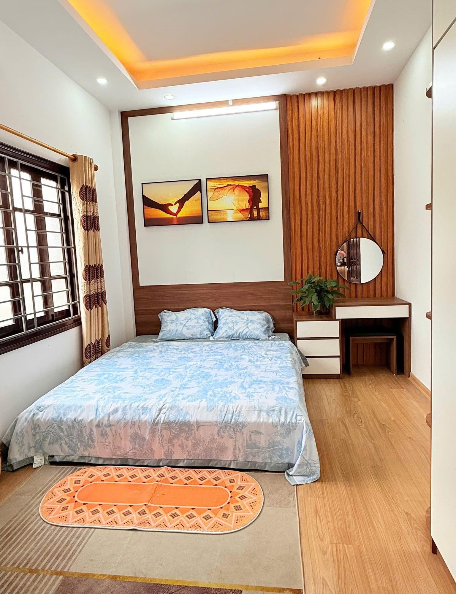 CỰC HIẾM!! BÁN NHANH NHÀ NGỌC THỤY 35M2 - 5 TẦNG NHÀ MỚI - MẶT TIỀN 4M - 5.69 TỶ - GẦN PHỐ - SỔ ĐẸP