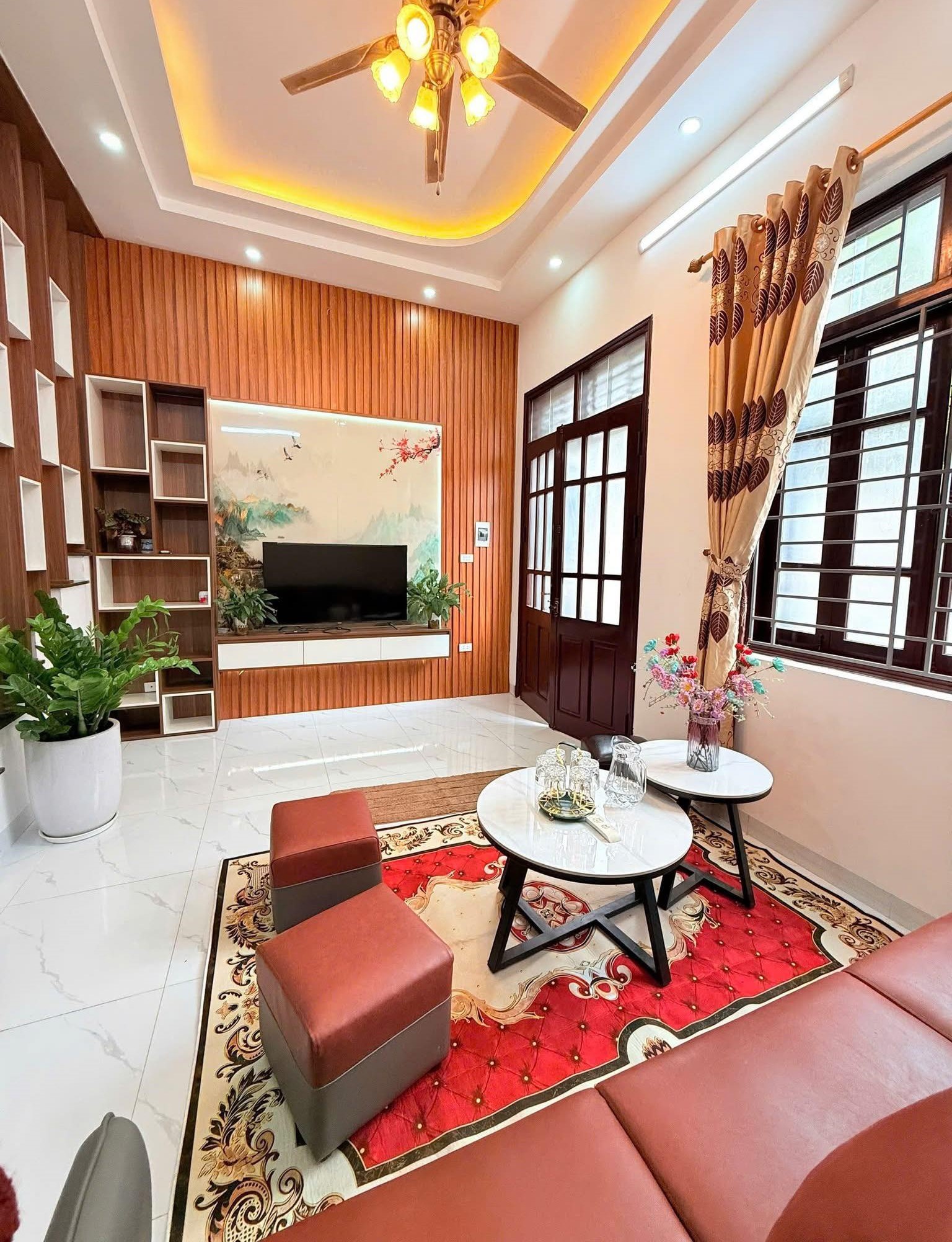CỰC HIẾM!! BÁN NHANH NHÀ NGỌC THỤY 35M2 - 5 TẦNG NHÀ MỚI - MẶT TIỀN 4M - 5.69 TỶ - GẦN PHỐ - SỔ ĐẸP