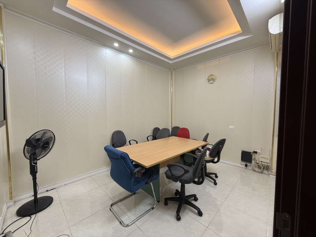 CẢ PHỐ DUY NHẤT 1 CĂN - CỰC HIẾM ! BÁN NHÀ NGUYỄN CÔNG HOAN 42M2 - 5 TẦNG - MẶT TIỀN 5.2M - 14.5 TỶ - Ô TÔ TRÁNH - CÓ VỈA HÈ - KINH DOANH  - PHÂN KHÚC CỰC HIẾM