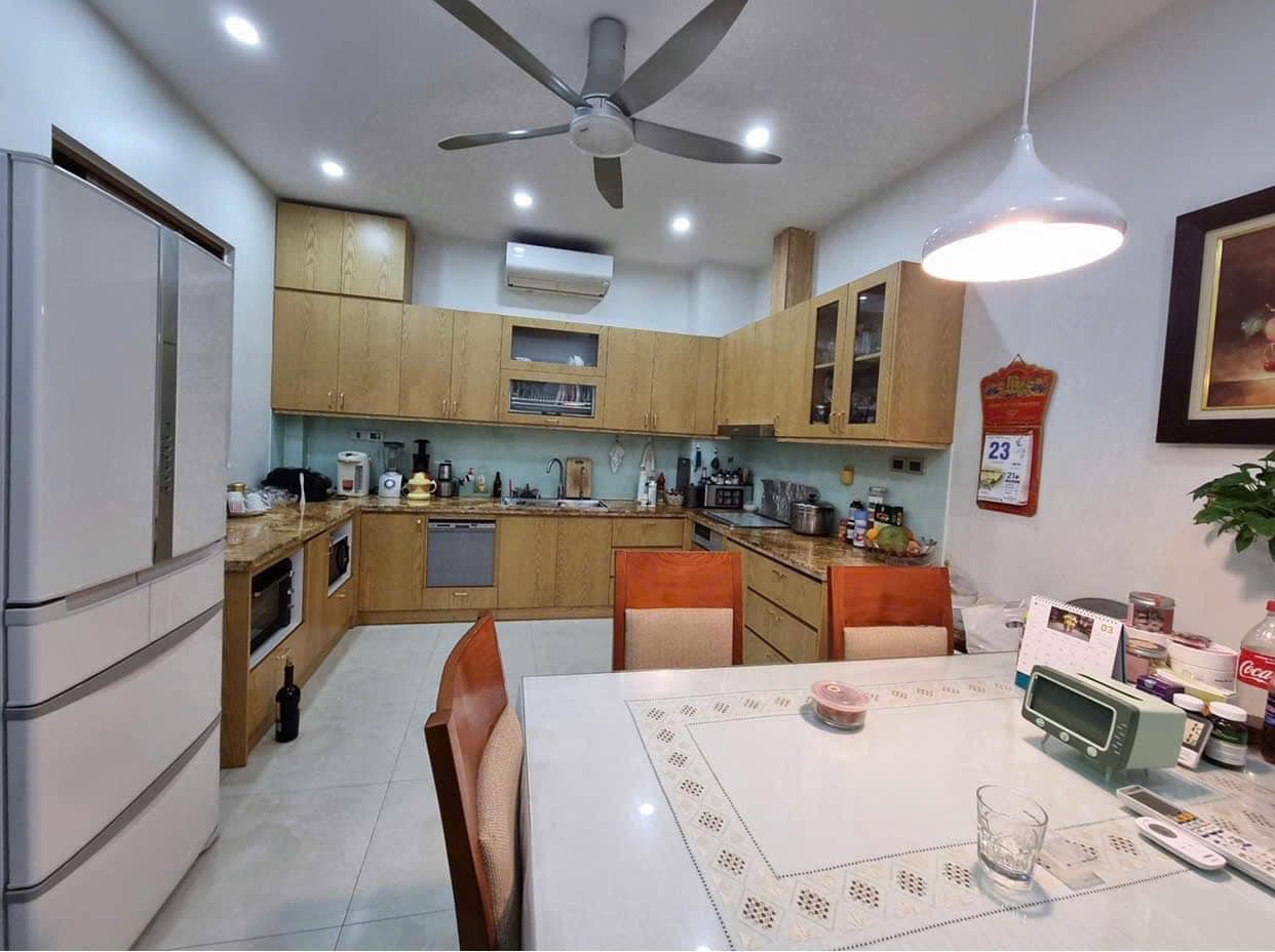 RẤT HIẾM !!! BÁN NHÀ NGUYỄN CÔNG HOAN - Ô TÔ VÀO NHÀ - 45M2 - 4 TẦNG - 4M MẶT TIỀN - 15 TỶ  KHU VIP - KINH DOANH TỐT