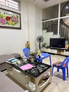 Bán Nhà Kim Mã 71m2 Mặt Tiền 5m 11,9 tỷ - Lô Góc 3 Thoáng - Nhà đẹp ở ngay - Full Nội Thất