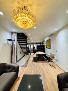 HIẾM!!! BÁN NHÀ CAO BÁ QUÁT 42M2 - 6 TẦNG - MẶT TIỀN 4.5M - 15 TỶ - VỊ TRÍ ĐẸP - 3 BƯỚC RA PHỐ - 2 MẶT THOÁNG