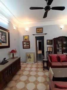 BÁN NHÀ TỨ LIÊN - 100m2 - 4 TẦNG - MẶT TIỀN 5M - GẦN PHỐ - VỊ TRÍ ĐẸP - HIẾM - 19.5 TỶ