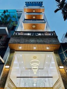 DUY NHẤT - CỰC HIẾM!!! BÁN NHÀ NGUYÊN HỒNG 60M2 - 6 TẦNG - MẶT TIỀN 5M - 33 TỶ KINH DOANH SPA -CAFE
