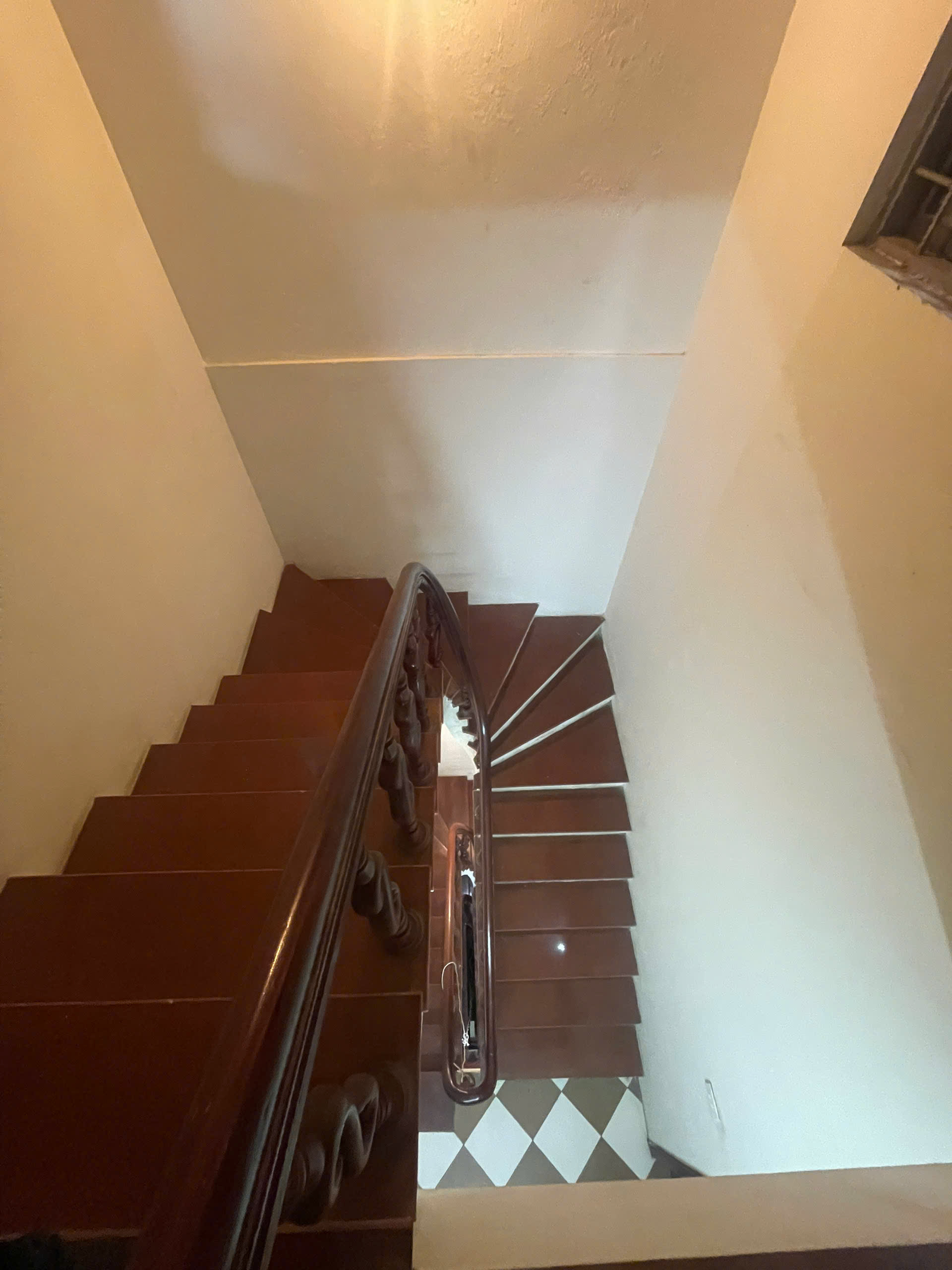 HIẾM-MẶT NGÕ- CẦU GIẤY-DÒNG TIỀN ỔN ĐỊNH- KHU VỰC VP- Ở NGAY.
