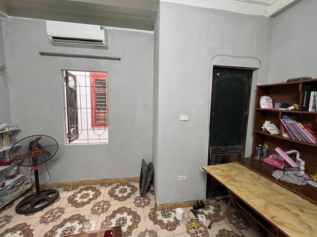 HƠN 2 TỶ, TRUNG TÂM ĐỐNG ĐA, NHÀ DÂN XÂY, NHỎ TIỀN, BAY NHANH