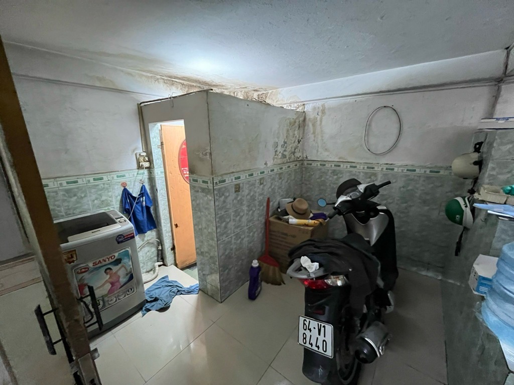 Bán nhà riêng tại Nguyễn Kiệm, 7,4 tỷ, 37,6m2, 1PN, 1WC, 2 tầng, hướng Tây, bao đẹp!