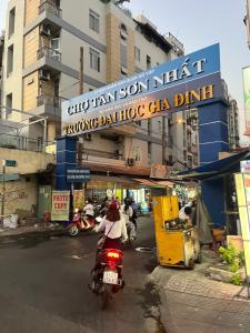 Bán nhà riêng tại Nguyễn Kiệm, 7,4 tỷ, 37,6m2, 1PN, 1WC, 2 tầng, hướng Tây, bao đẹp!